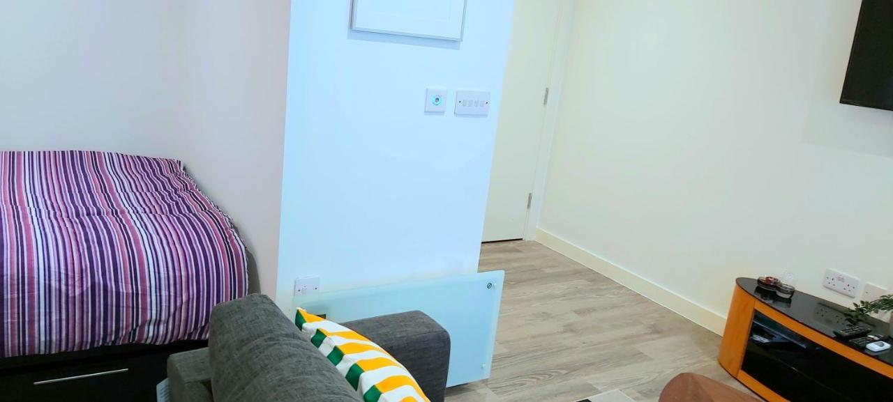 Great Studio Apartments - Netflix, Wifi, Digital Tv 셰필드 외부 사진